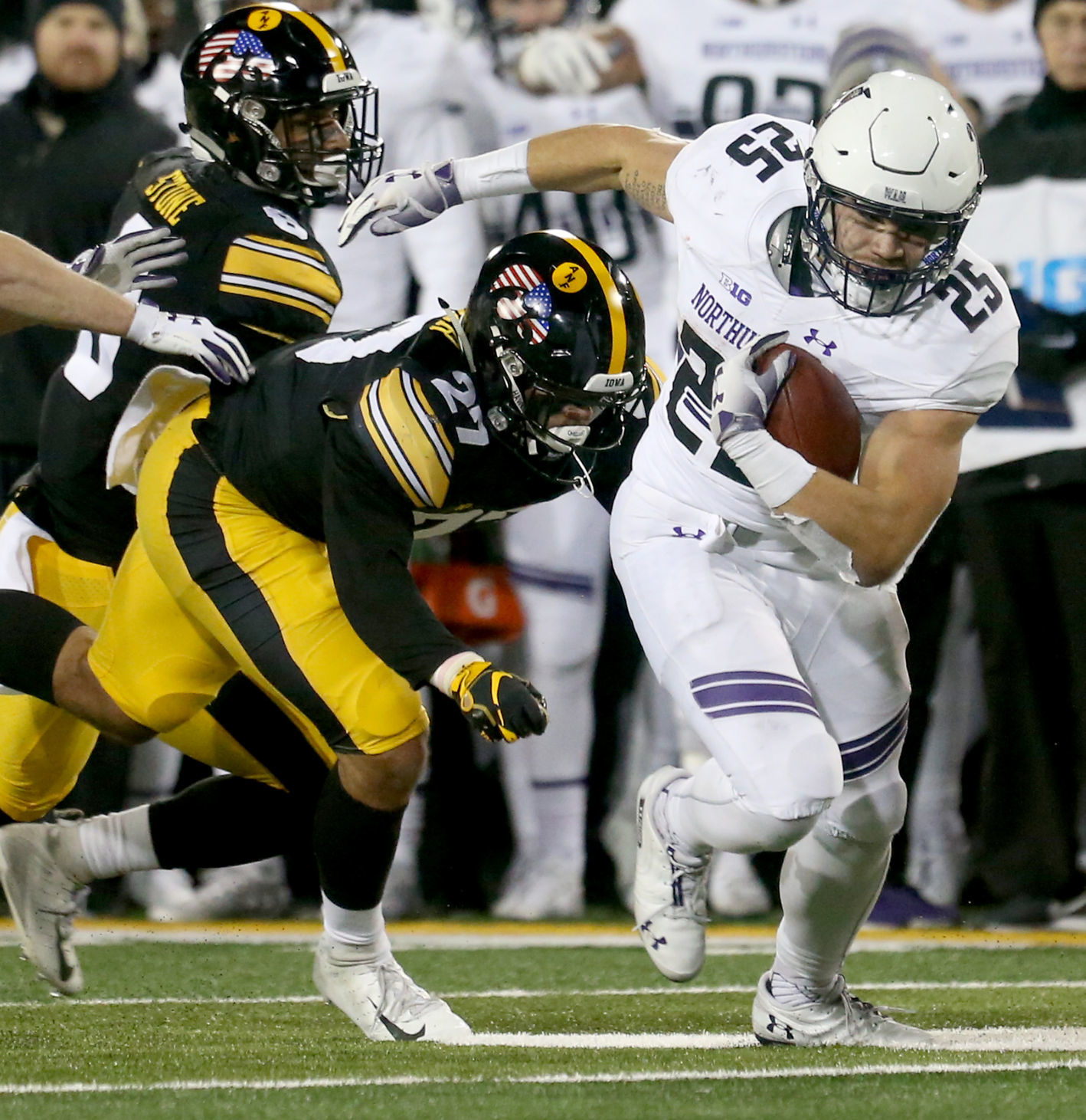 111018-Iowa-Football-020